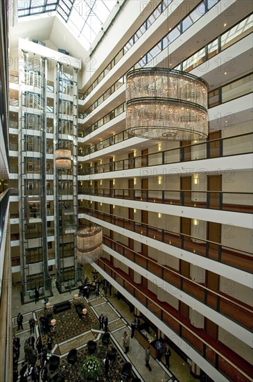 Maritim Hotel, Foyer