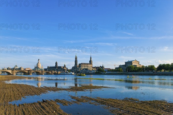 Dresden silhouette, with a view from the Neustädter Elbufer to Dresden's historic city centre. The