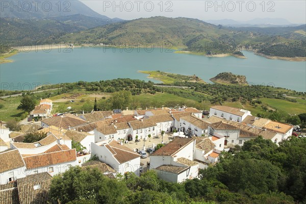 Embalse Zahara-El Gastor Reservoir lake, Zahara de la Sierra, Cadiz province, Spain, Europe