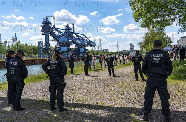 Protest against the Uniper coal-fired power plant Datteln 4, organised by the Endegelände group,