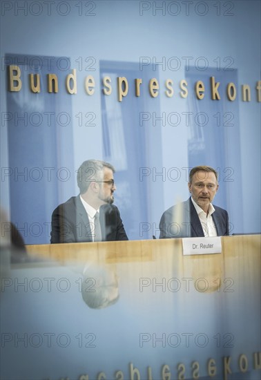 Presentation of the government draft for the 2025 federal budget at the Federal Press Conference by