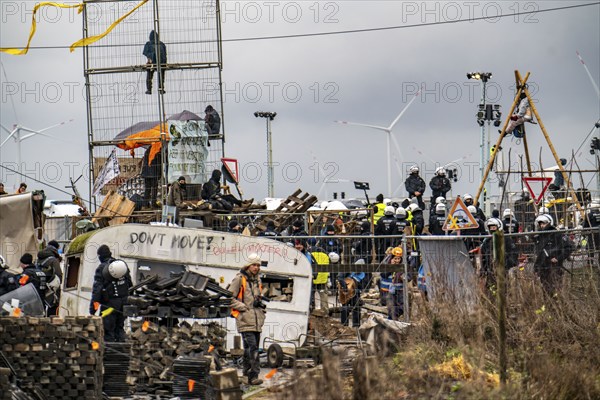 Beginning of the eviction of the Lützerath hamlet, camp of climate activists and squatters, at the