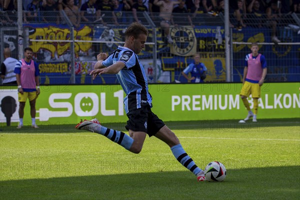 Football 3rd division, season 2024/25, matchday 4: Waldhof Mannheim vs. 1. FC Saarbrücken. Picture: