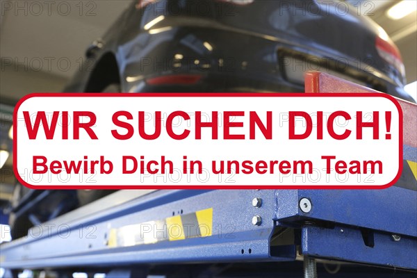 Job application car mechanic: Lettering We are looking for you
