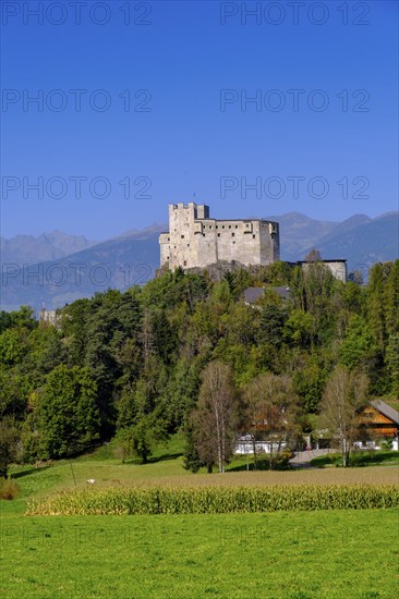 Michelsburg Castle near St. Lorenzen, near Bruneck, Pustertal, South Tyrol, Italy, Europe