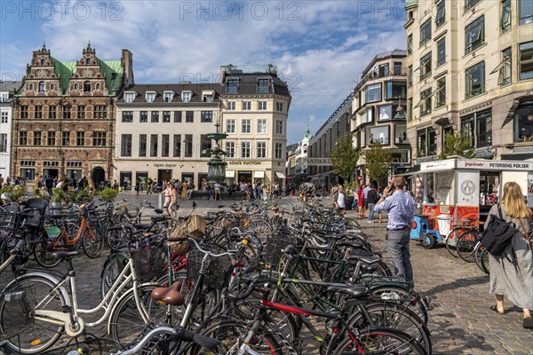 Old town, city centre, Amagertorv, part of the pedestrian zone Strøget, gastronomy, shops,