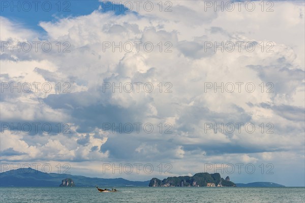 Phang Nga bay near Koh Yai Noi, seascape, seascape, nature, natural landscape, mountains,