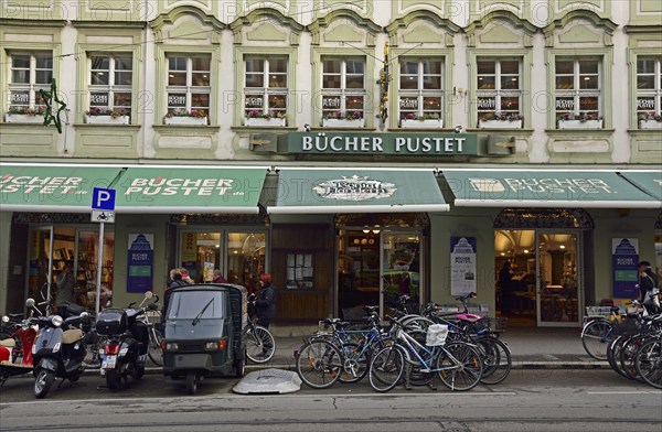 Europe, Germany, Bavaria, Swabia, Augsburg, Karolinenstraße, Bücher Pustet, Europe