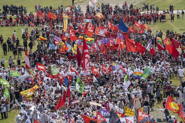 Demonstration against the planned assembly law in North Rhine-Westphalia, in Düsseldorf, various