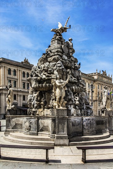 Fontana dei quattro continenti, Fountain of the Four Continents, Giovanni Mazzoleni, 1750, Piazza