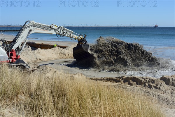 Renaturation, Repair of erosion-damaged beach. Sand is sucked up from the seabed and pumped via