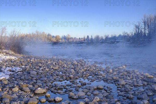 Sunrise on the Isar, Isar floodplains in winter, near Arzbach, Lenggries, Upper Bavaria, Bavaria,
