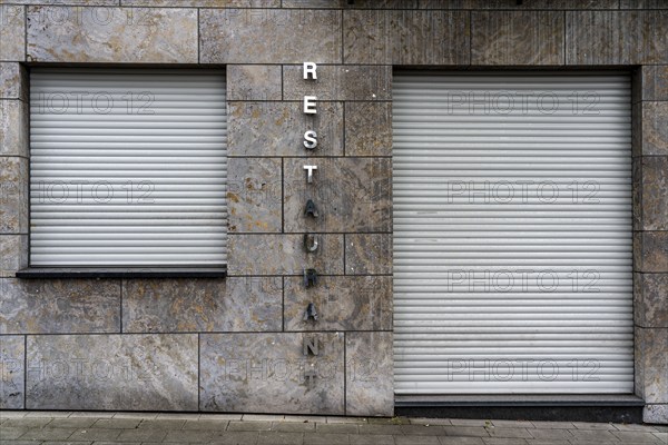 Facade of a restaurant, closed gastronomy, during the third lockdown in the Corona crisis,