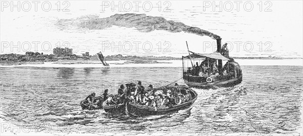 Tugboat on the Elbe, open boats, people, hawser, steamboat, chimney, smoke, Germany, historical