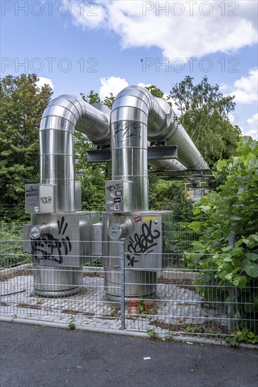 New STEAG district heating pipeline in Essen, over the railway tracks of the S6 line in Essen-Süd,