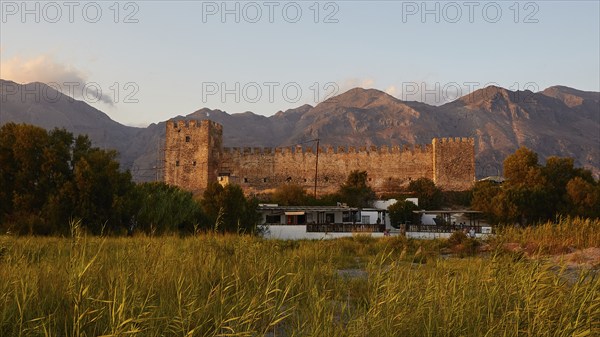 Evening light, Whole fortress, Mountains, Lefka Ori, Taverna, Reed grass, Reed, Frangokastello,