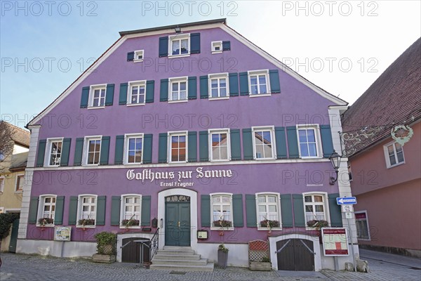 Violettes Gasthaus zur Sonne, building, violet, Feuchtwangen, Middle Franconia, Franconia, Bavaria,
