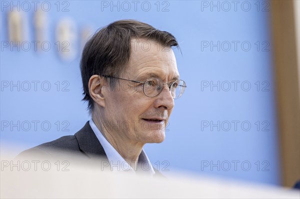 Karl Lauterbach (SPD), Federal Minister of Health, recorded during the press conference on the