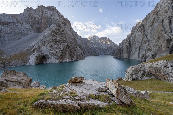 Mountain lake Kol Suu rocky steep mountains, Kol Suu Lake, Sary Beles Mountains, Naryn Province,