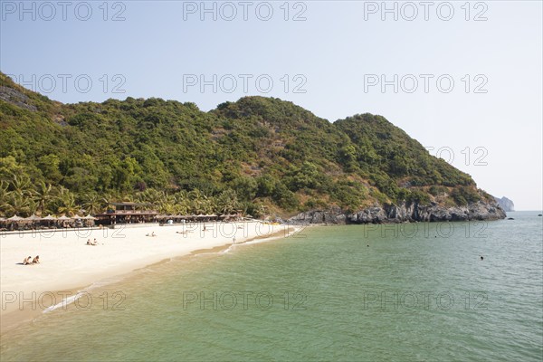 Cat Co Beach and the karst rocks of Lan Ha Bay, Cat Ba Island, Halong Bay, Vietnam, Asia