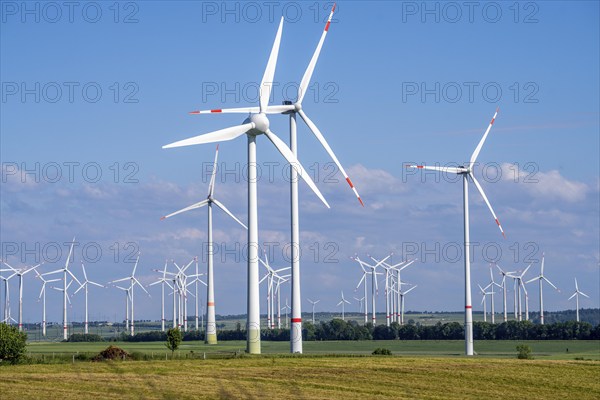 Wind farm north-east of Bad Wünnenberg, East Westphalia Lippe, Paderborn district, with the A44