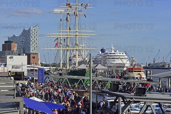 Europe, Germany, Hamburg, Landungsbrücken, Rickmer Rickmers, Passenger ship Europa, View of the
