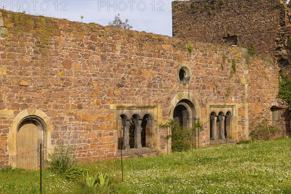 At the end of the 12th century, Dietrich the Afflicted, Margrave of Meissen, donated a convent in