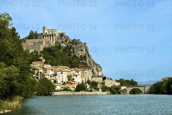 Sisteron. The citadel facing the Baume rock overlooking the river Durance, Alpes-de-Haute-Provence.