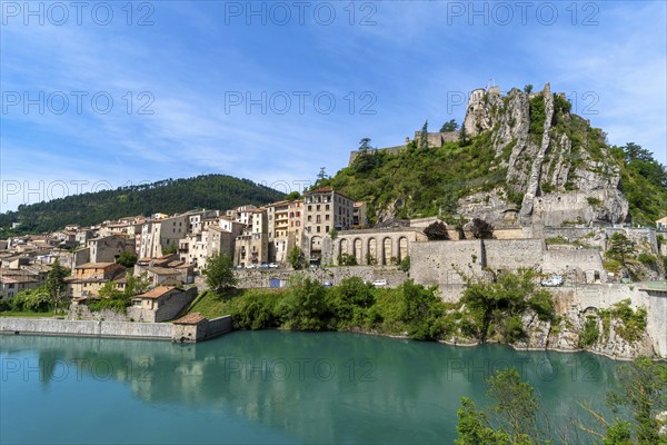 Sisteron. The citadel overlooking the Durance, Alpes-de-Haute-Provence. Provence-Alpes-Côte d'Azur.