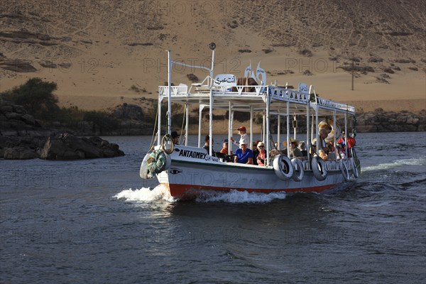 Excursion boat on the Nile, between Aswan and the Nubian villages, Upper Egypt, Egypt, Africa