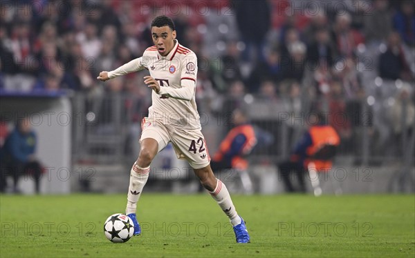 Jamal Musiala FC Bayern Munich FCB (42) Action on the ball, Champions League, Allianz Arena,