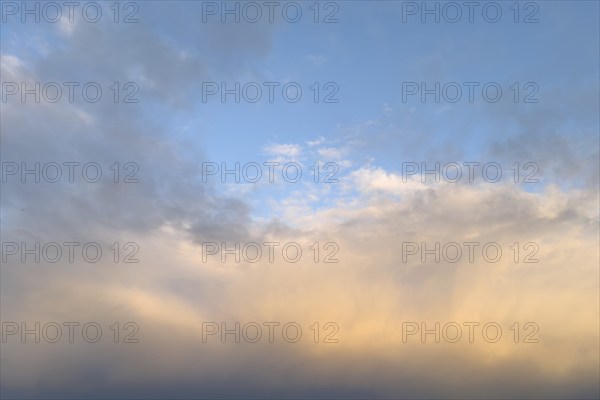 Natural phenomenon Sahara dust in clouds Sahara dust Sahara dust cloud Sahara air layer SAL,