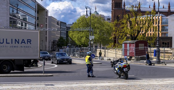 Traffic control, police officers of the motorised traffic squadron, Berlin, Germany, Europe