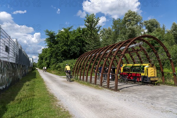 The König-Ludwig-Trasse in Recklinghausen, cycle and footpath on a former railway line between