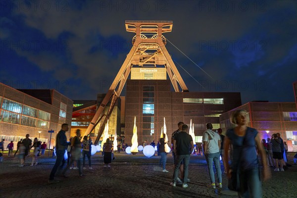 Extraschicht, Night of Industrial Culture, music, action, attractions, culture, art, show at 43