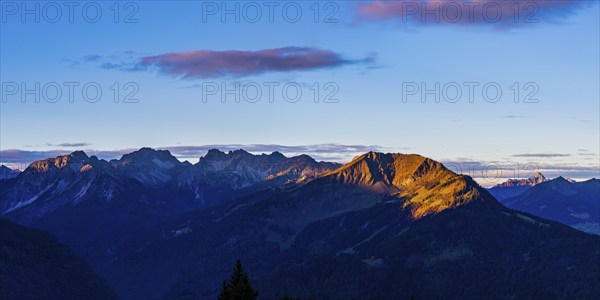 Panorama from Rubihorn, 1957m, to Fellhorn, 2038m, and Söllereck, 1706m, Allgäu Alps, Allgäu,