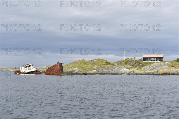 Shipwreck in an archipelago in Norway