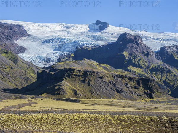 Vast floodplain of the Öræfajökull glacier at the Haalda depression, east of Skaftafell, aerial