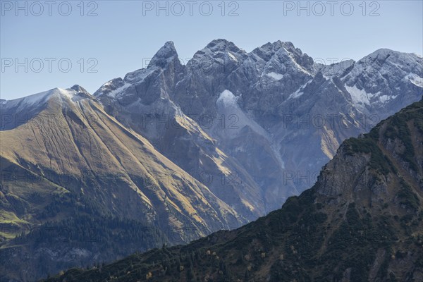 Autumn in the Allgäu, mountain panorama from the Fellhorn 2037m, to the Allgäu main ridge with