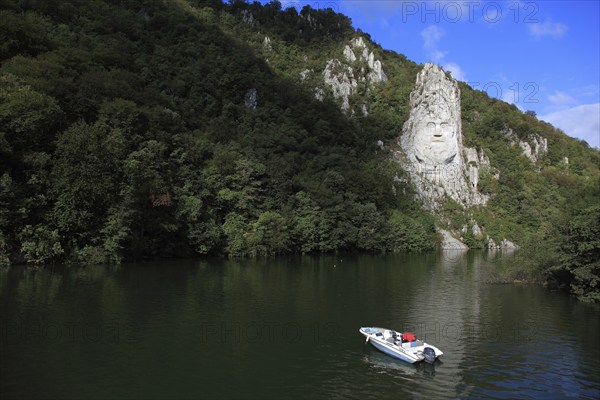Wallachia, statue of the Dacian king Decebalus, Decebalus Rex Dragan Fecit, 40 metre high statue