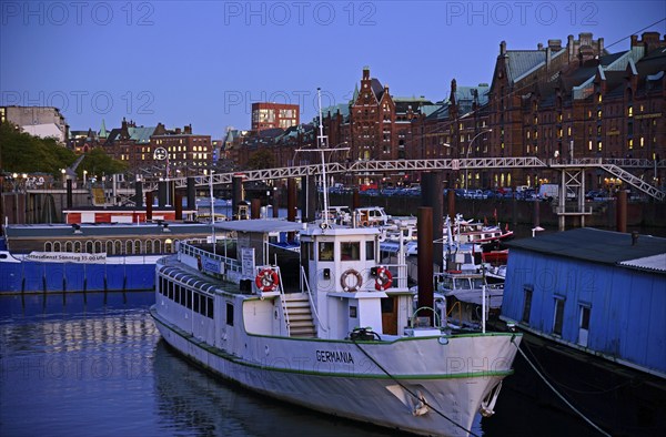 Europe, Germany, Hamburg, historic warehouse district, view from the customs canal to the former