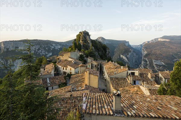 Mountain village, sunrise, Rougon, Verdon Gorge, Gorges du Verdon, Alpes-de-Haute-Provence