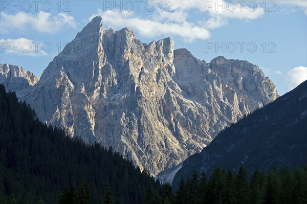 Einserkofel as valley head above the Fischlein valley, Sesto sundial, Sesto, South Tyrol,