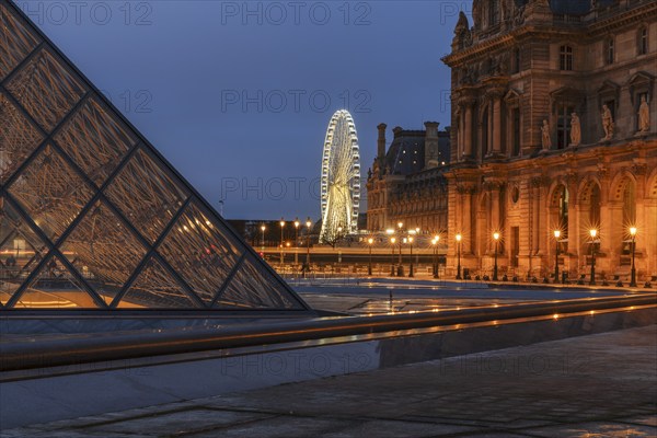 Glass pyramid at the Louvre Museum, Paris, Ile de France, France, Paris, Ile de France, France,