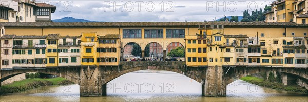 Ponte Vecchio over the river Arno, architecture, historical, history, culture, panorama, city trip,