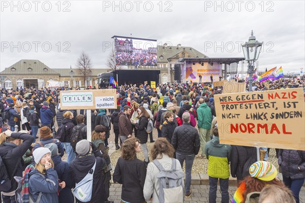 160 organisations and initiatives demonstrated against the right in Dresden on Saturday. Around 10,