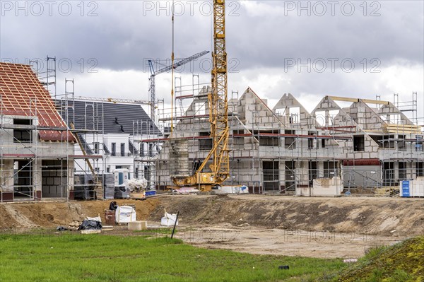 New development district, around 140 detached and semi-detached villas being built in the south of