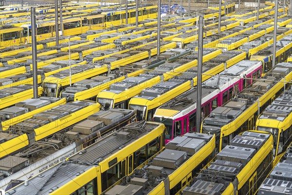 Warning strikes in local public transport, Ruhrbahn trams at the depot, VERDI union members on