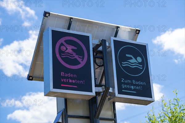 Bathing area in the Ruhr near Bochum-Dahlhausen, bathing traffic light, indicates whether bathing