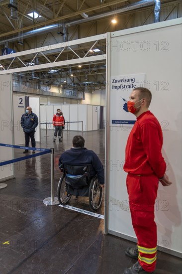 Test run in the vaccination centre for the corona vaccinations, in a hall of Messe Essen, entrance